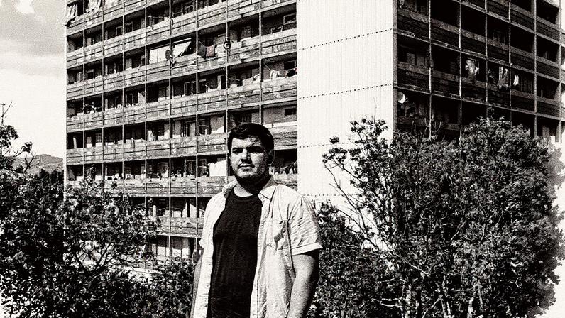 Macron comenta assassinato de traficante em Marselha e acusa burgueses de financiar traficantes