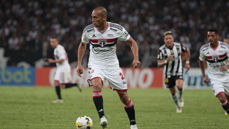 Miranda fez história no São Paulo e no Atlético de Madrid antes de encerrar a carreira em 2023. (Foto: Rubens Chiri/Saopaulofc.net)
