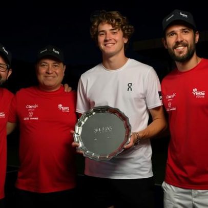João Fonseca treina em academia no Rio de Janeiro