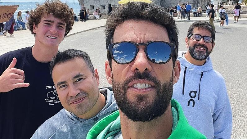 A duplista Ingrid Martins e João Fonseca após treino na Yes Tennis(Reprodução)