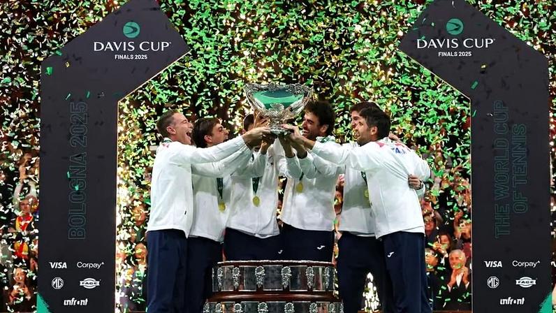 Itália derrota Espanha e garante hexacampeonato na final da Copa Davis. (Foto: Reprodução / X @copadavis)