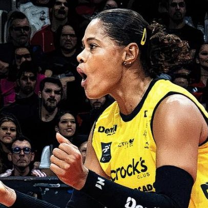 Adenízia antevê duelo com Fluminense pela Superliga