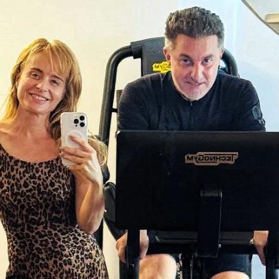 Angélica faz treino em casa com Luciano Huck usando roupa de oncinha