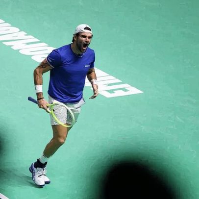 Berrettini vence Carreño e Itália fica perto do tetra