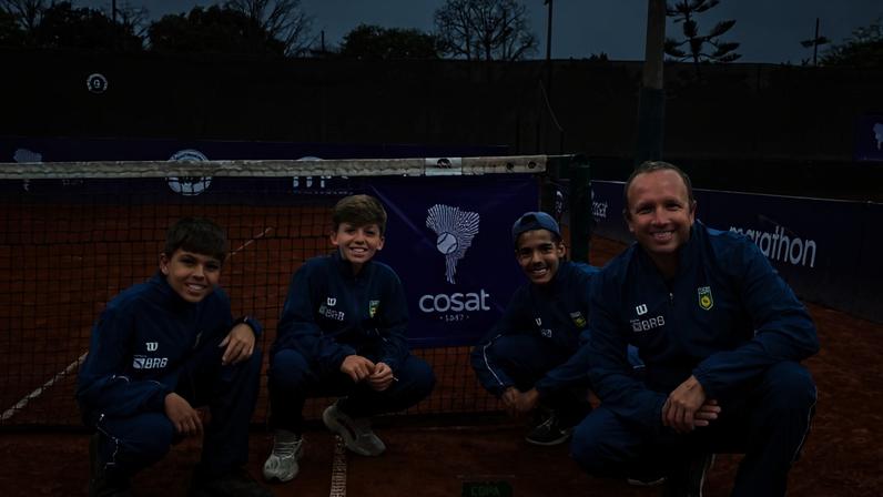 Equipe brasileira teve João Aquino, Lorenzo Tassitano, Rafael Azevedo e o capitão Flávio da Rosa (Foto: CBT)