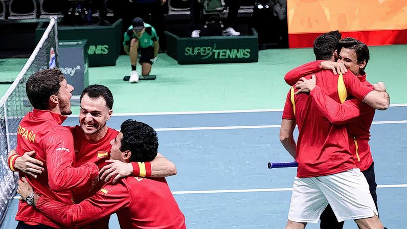 Comemoração da Espanha na Copa Davis. (Tiziana Fabi/AFP)