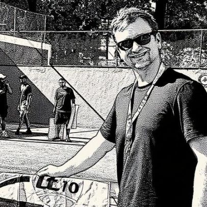 Liga Tênis 10 promove encontro com Espen Foss, referência no tênis infantil