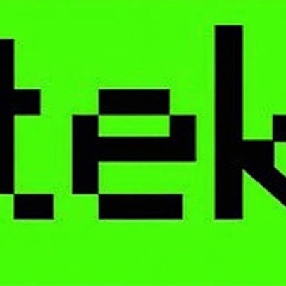 Transforme a tela do smartphone em arte profissional com Infinite Painter