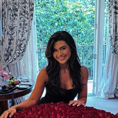 Franciny Ehlke comemora um mês de casada e se declara ao marido