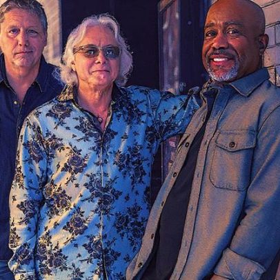Supergrupo de R.E.M., Hootie e Black Crowes divulga entrevista com Owl Howl
