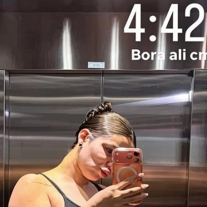 Key Alves exibe barriguinha de final de gestação em look fitness