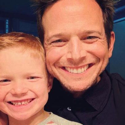 Miller recebe doce tributo de aniversário em meio à disputa de custódia