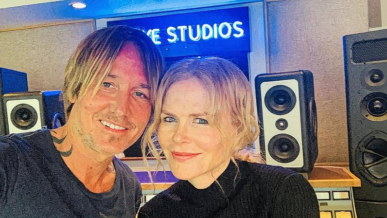A Keith Urban fan claimed the musician hinted about his divorce from Nicole Kidman weeks before news broke.