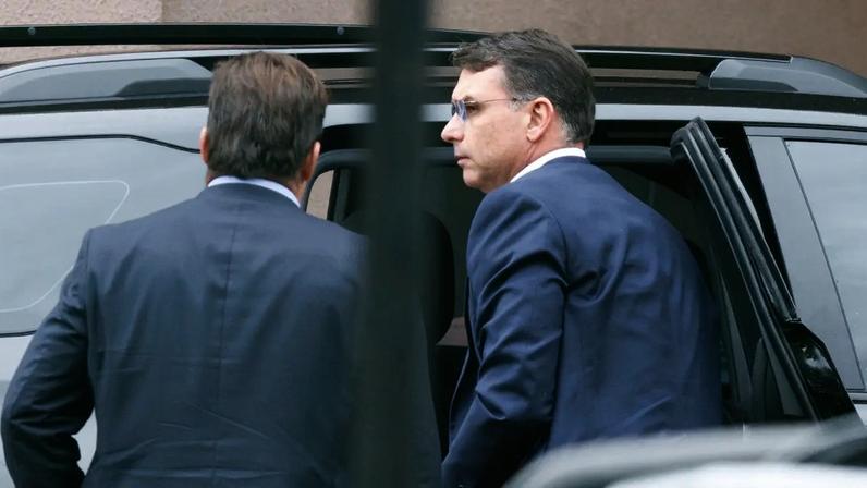 Senador citou, ainda, uma possível ordem para proibir o ingresso de alimentos externos para o pai na PF. (Foto: Isaac Fontana/EFE)