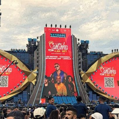 Léo Santana retorna ao palco para celebrar 20 anos de carreira após adiamento