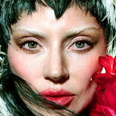 Lady Gaga usou lítio durante as filmagens de Nasce uma Estrela e teve surto psicótico
